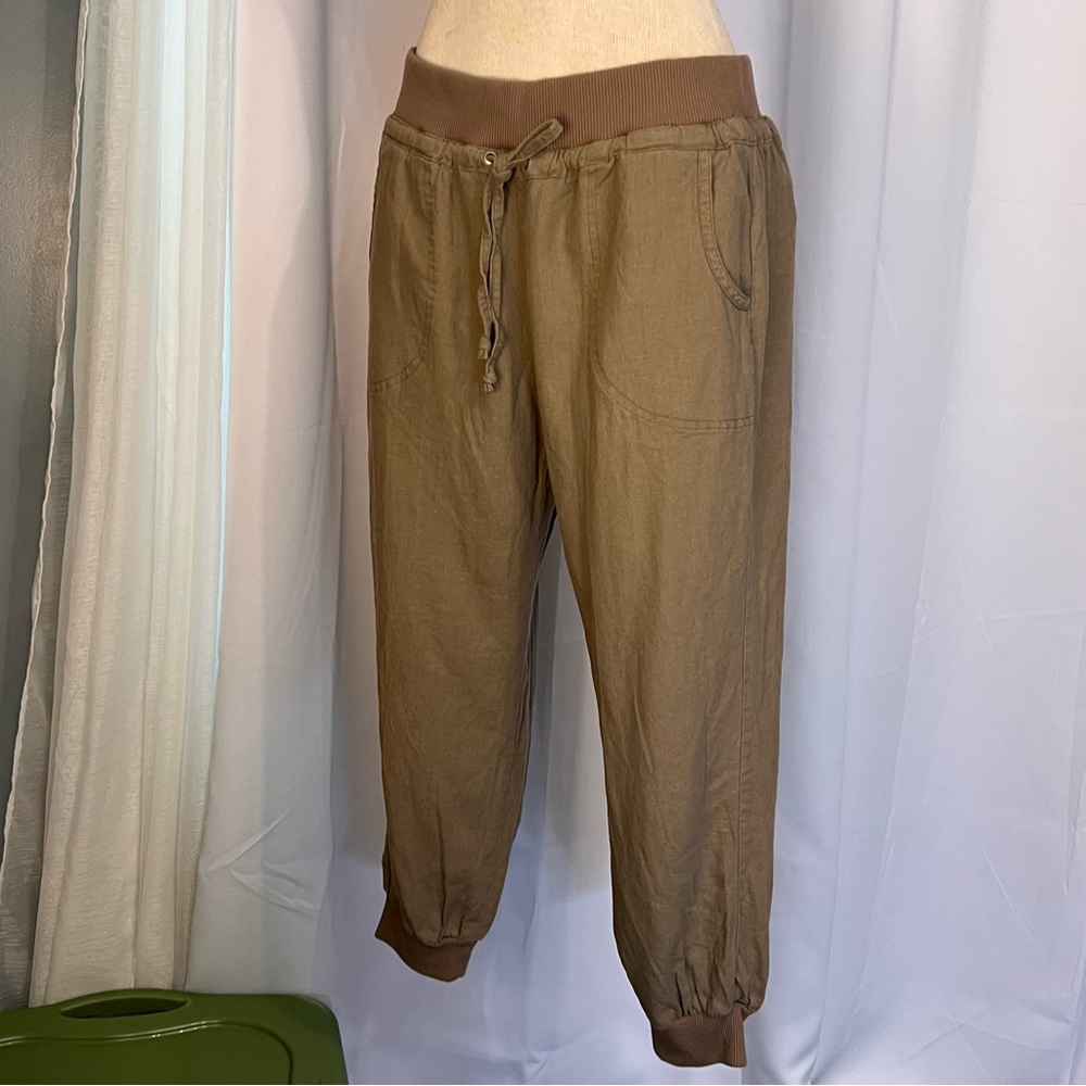 Love Tree Happens Brown smoked waist Drawstring Pants size medium with pockets